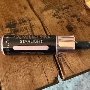 Revolution Starlight Liquid Highlighter